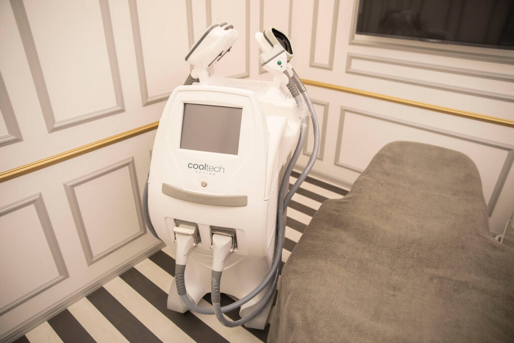 リアルクリニックの医療機器 cooltech DEFINE