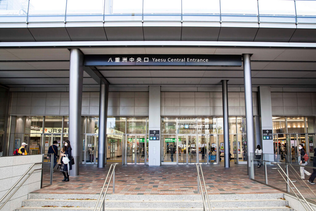 リアルクリニックへの道順 - 八重洲口から-01