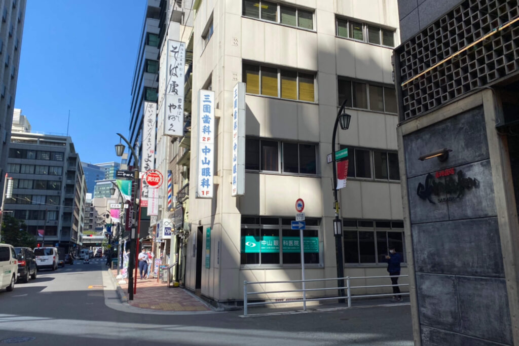 リアルクリニックへの道順 - 八重洲口から